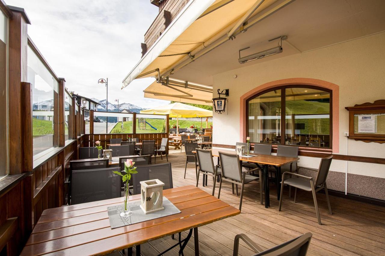 Gaestehaus Zugspitzblick Berwang Exteriör bild